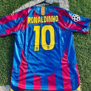 Barcelona 2005/06 Ronaldinho #10 Vintage Style Jersey
